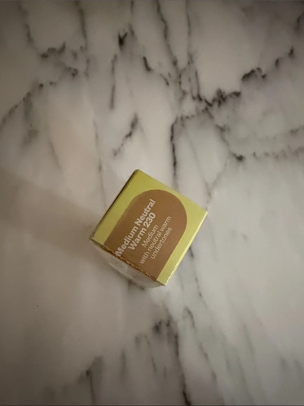 Kosas Revealer Foundation Box — Light Green Packaging New medium neutral warm